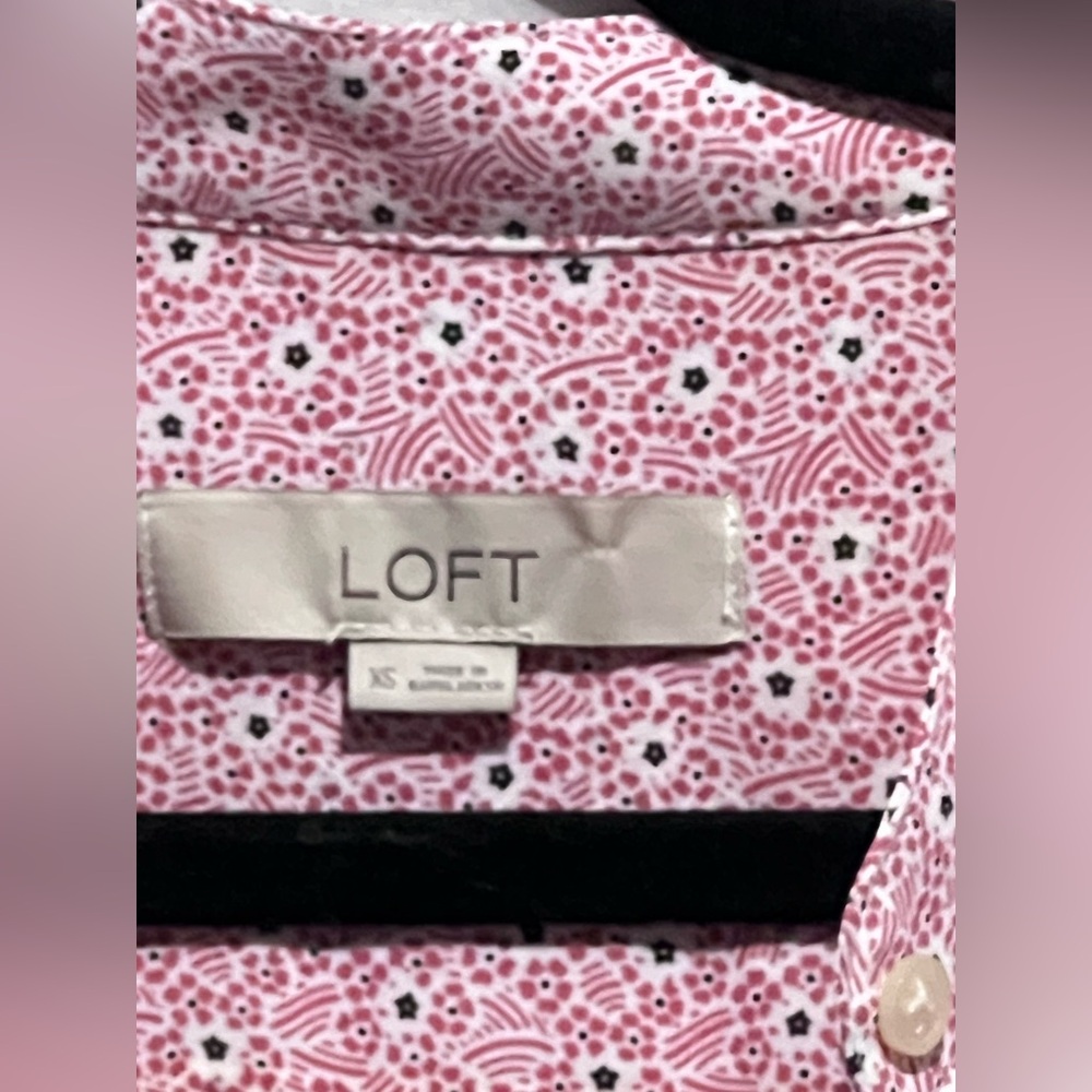 LOFT Pink Patterned Blouse - Picture 3 of 7